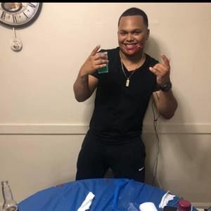 Meet your Posher, Emmanuel